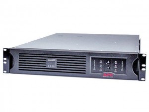APC_Smart-UPS_3000VA_USB_Serial_RM_2U_230V